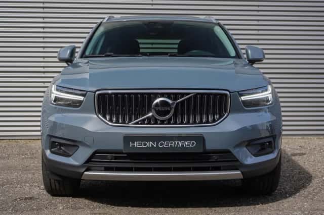 Volvo XC40 (2021) thumbnail 2