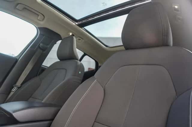 Volvo XC40 (2021) thumbnail 16