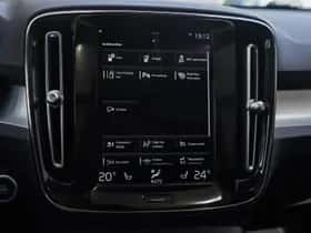 Volvo XC40 (2021) thumbnail 24
