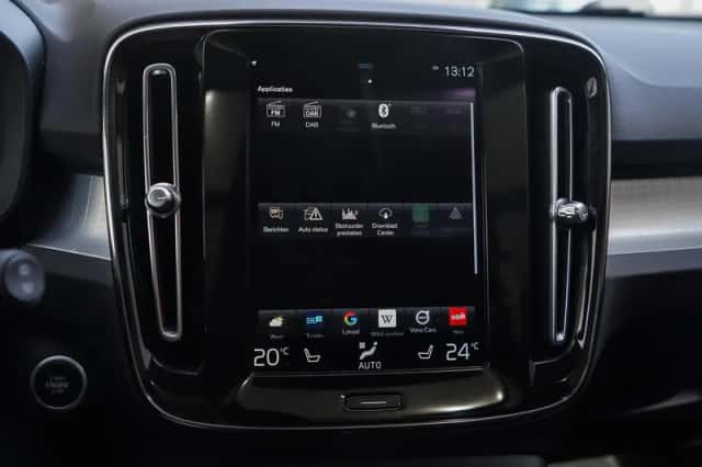 Volvo XC40 (2021) thumbnail 25