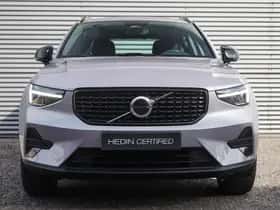 Volvo XC40 (2025) thumbnail 2