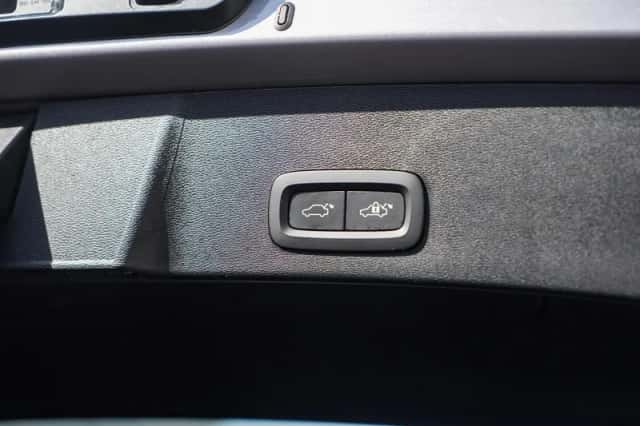 Volvo XC40 (2025) thumbnail 11