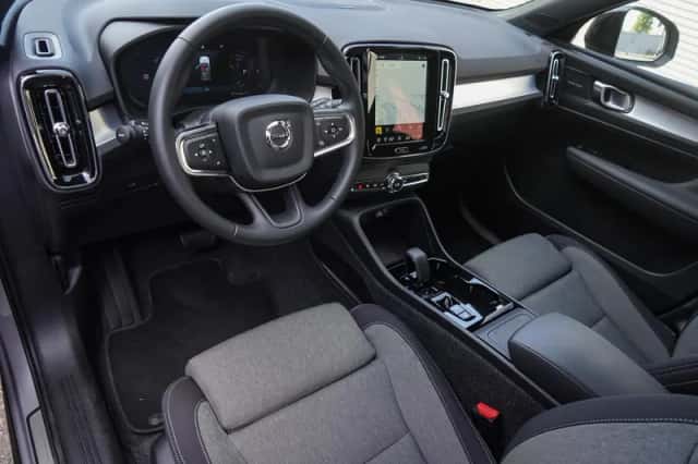 Volvo XC40 (2025) thumbnail 12