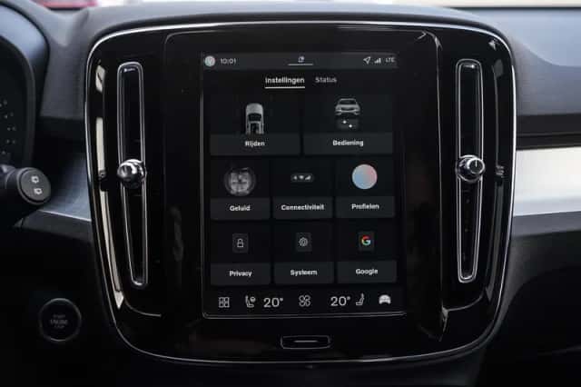 Volvo XC40 (2025) thumbnail 22