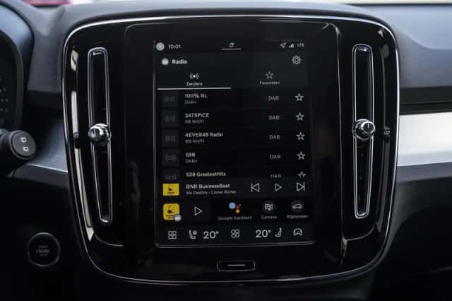 Volvo XC40 (2025) thumbnail 25