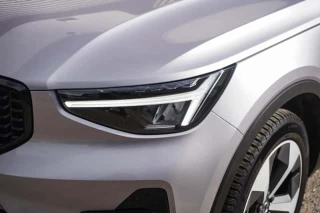 Volvo XC40 (2025) thumbnail 4