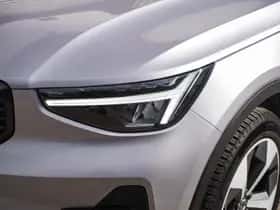 Volvo XC40 (2025) thumbnail 4
