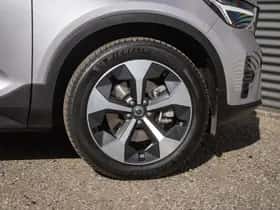 Volvo XC40 (2025) thumbnail 7