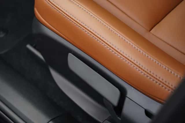 Volvo EX30 (2025) thumbnail 15