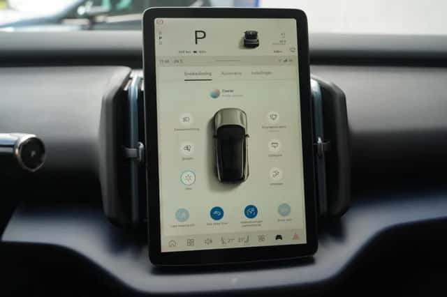 Volvo EX30 (2025) thumbnail 20