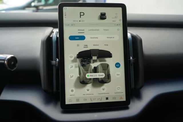 Volvo EX30 (2025) thumbnail 21