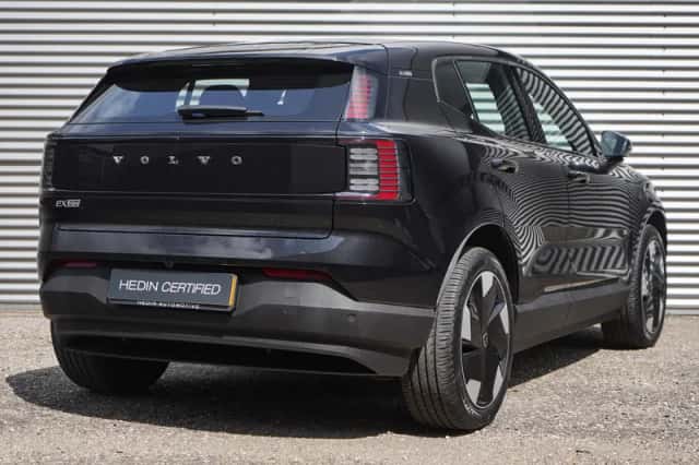 Volvo EX30 (2025) thumbnail 6