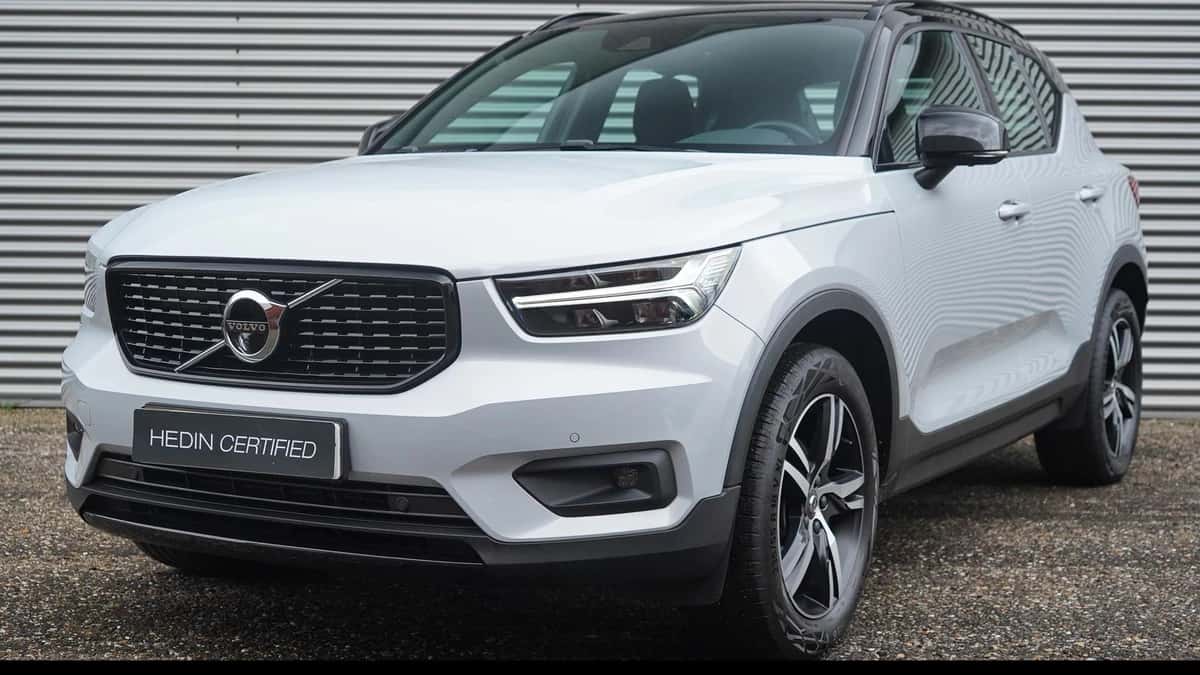 Volvo XC40 (2021) — foto 1