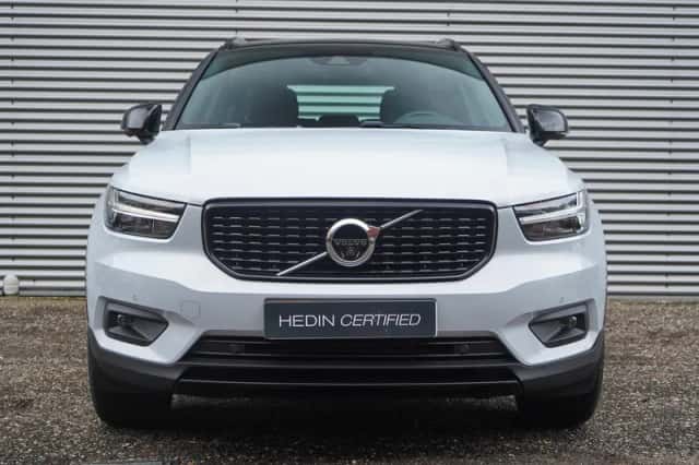 Volvo XC40 (2021) thumbnail 2