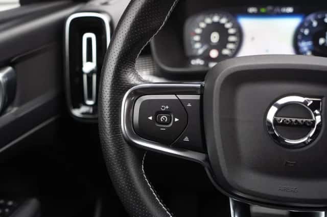 Volvo XC40 (2021) thumbnail 18