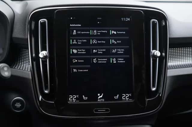 Volvo XC40 (2021) thumbnail 24