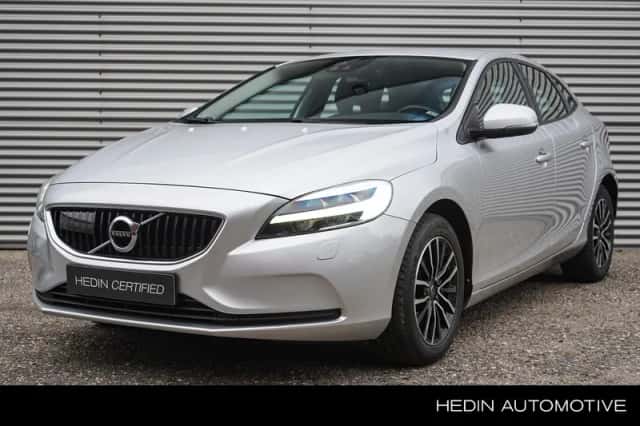 Volvo V40 (2017) thumbnail 1