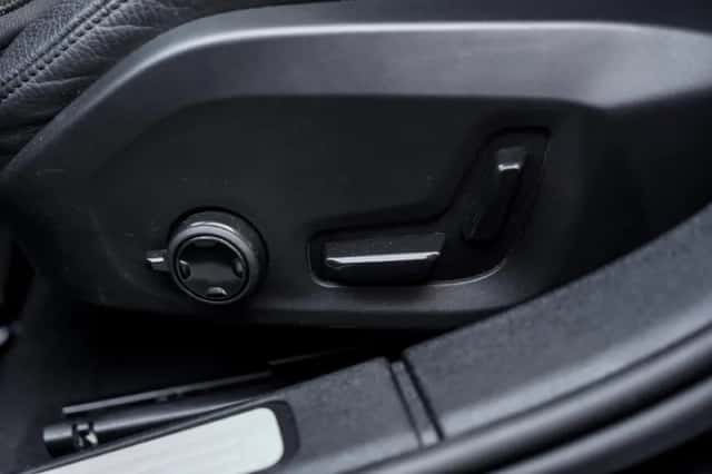 Volvo S60 (2023) thumbnail 15