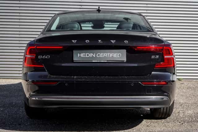 Volvo S60 (2023) thumbnail 5