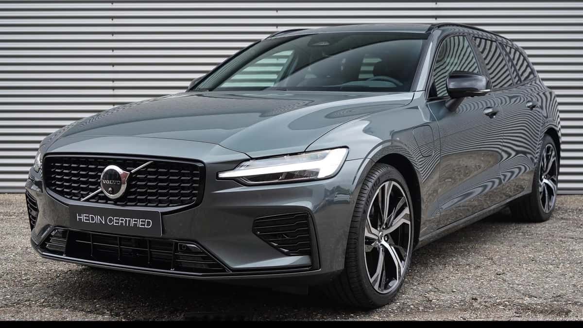 Volvo V60 (2025) — foto 1
