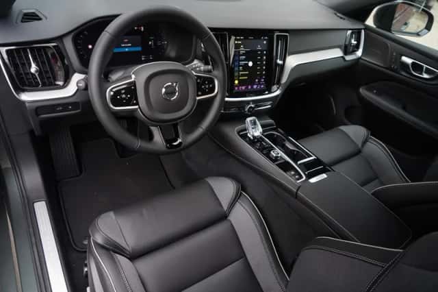 Volvo V60 (2025) thumbnail 12