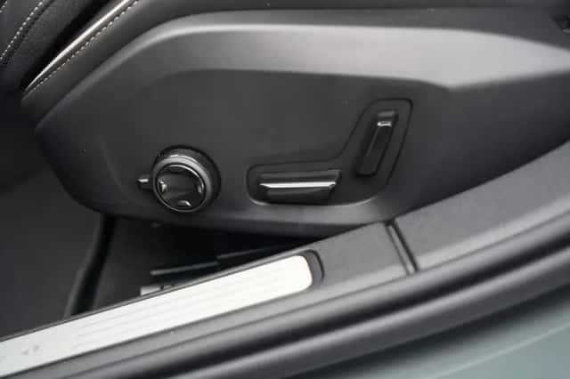 Volvo V60 (2025) thumbnail 16