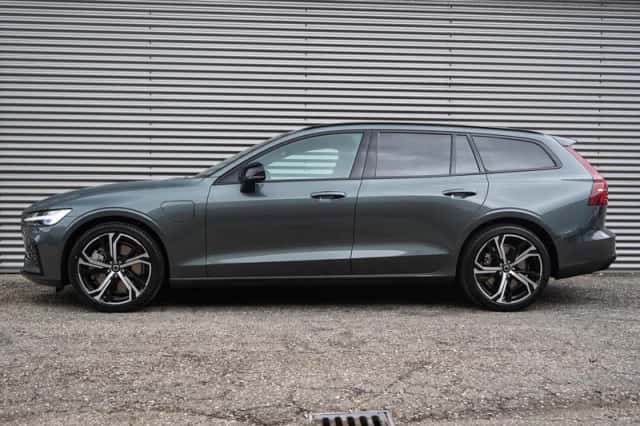 Volvo V60 (2025) thumbnail 3
