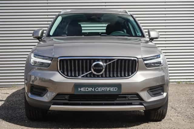 Volvo XC40 (2021) thumbnail 2