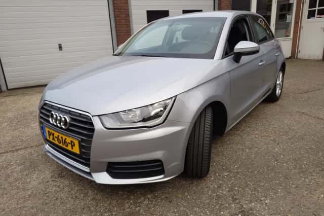 Audi A1 (2017) thumbnail 2