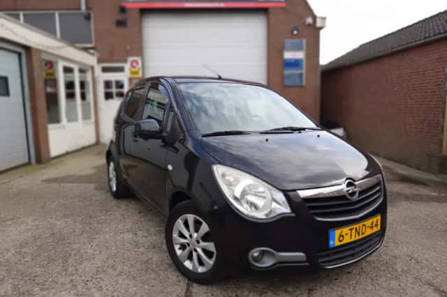 Opel Agila (2014) thumbnail 1