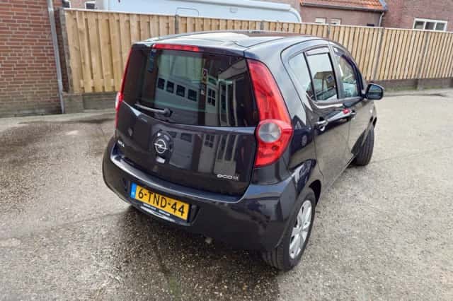Opel Agila (2014) thumbnail 4