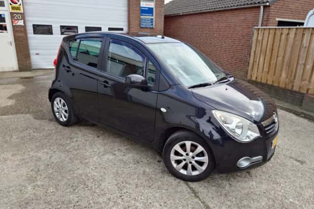 Opel Agila (2014) thumbnail 5
