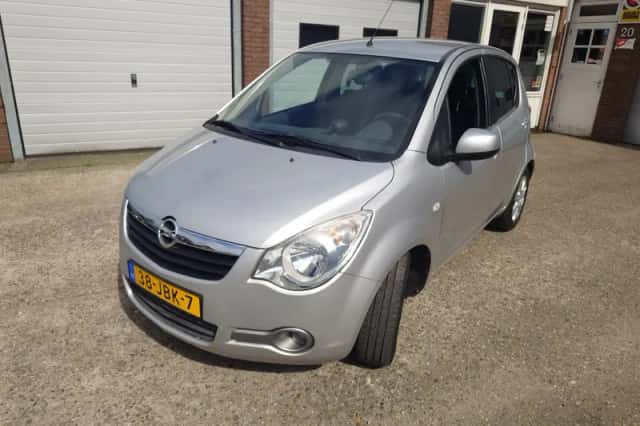 Opel Agila (2009) thumbnail 2