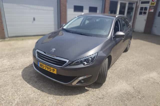 Peugeot 308 (2017) thumbnail 2