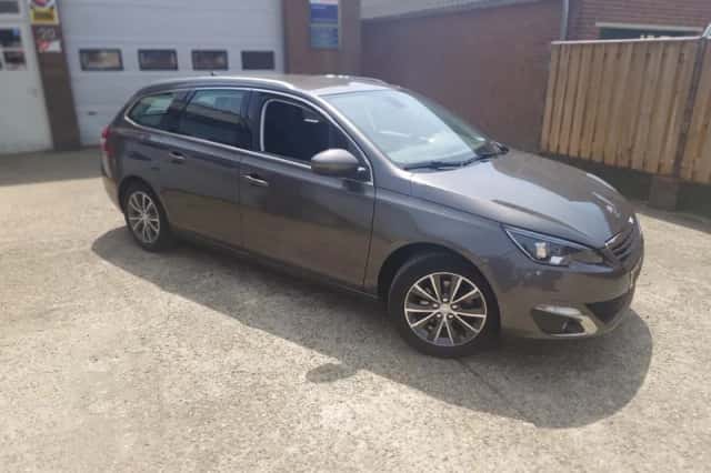 Peugeot 308 (2017) thumbnail 5