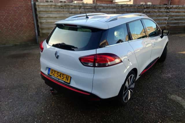 Renault Clio (2015) thumbnail 4