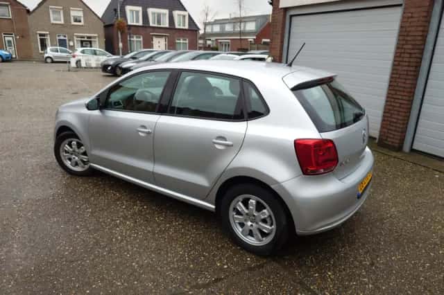 Volkswagen Polo (2010) thumbnail 3