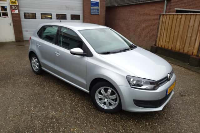 Volkswagen Polo (2010) thumbnail 5