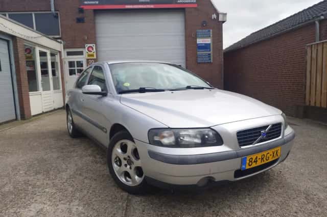Volvo S60 (2005) thumbnail 1