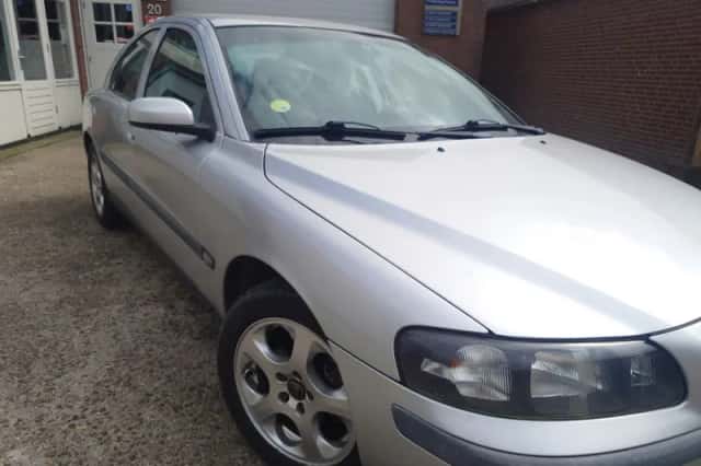 Volvo S60 (2005) thumbnail 6