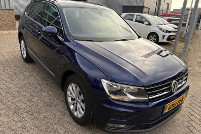 Volkswagen Tiguan (2019) thumbnail 3
