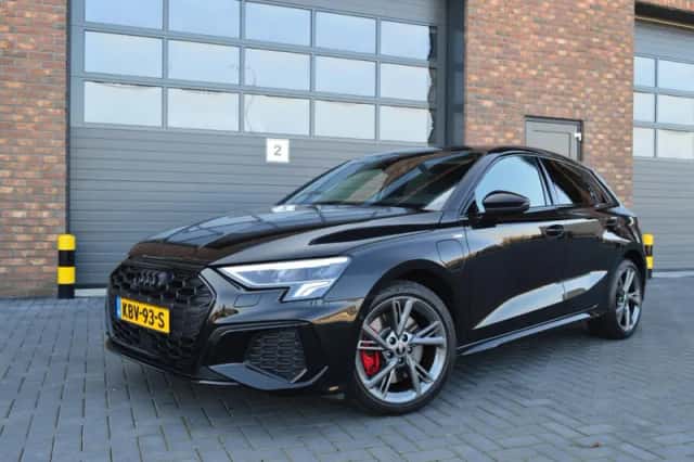 Audi A3 (2022) thumbnail 2