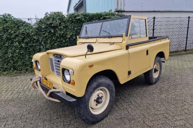 Land Rover 88 (1984) thumbnail 2