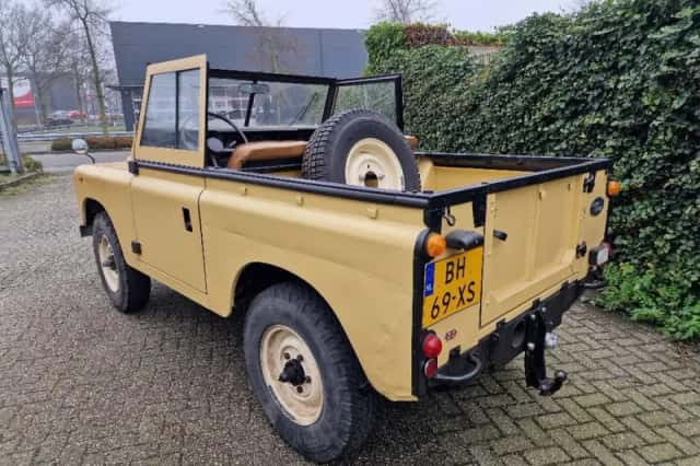 Land Rover 88 (1984) thumbnail 4