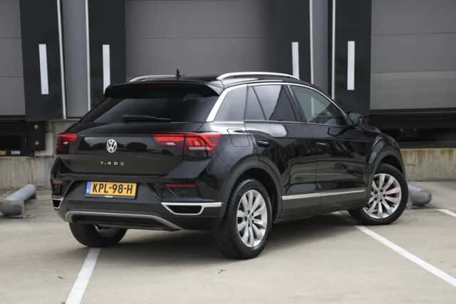 Volkswagen T-Roc (2019) thumbnail 5