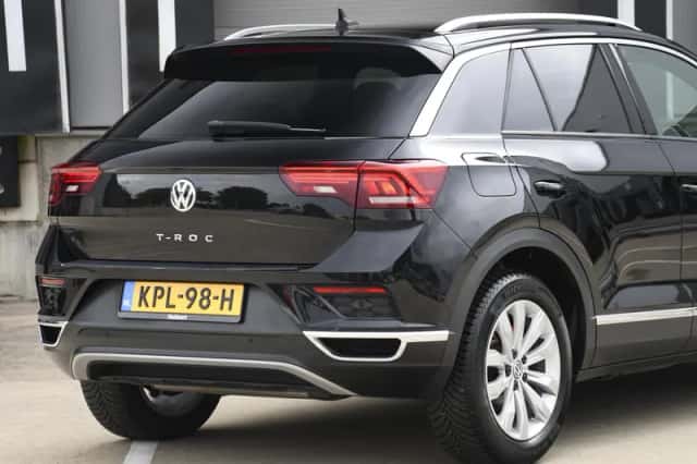 Volkswagen T-Roc (2019) thumbnail 6