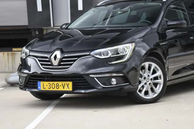 Renault Mégane (2018) thumbnail 2