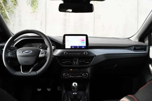 Ford Focus (2023) thumbnail 12