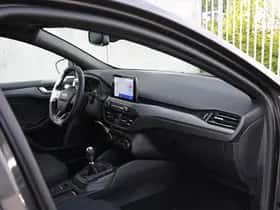 Ford Focus (2023) thumbnail 8