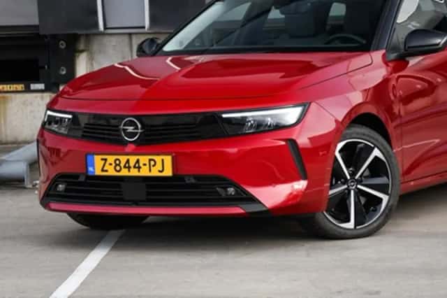 Opel Astra Sports Tourer (2024) thumbnail 2